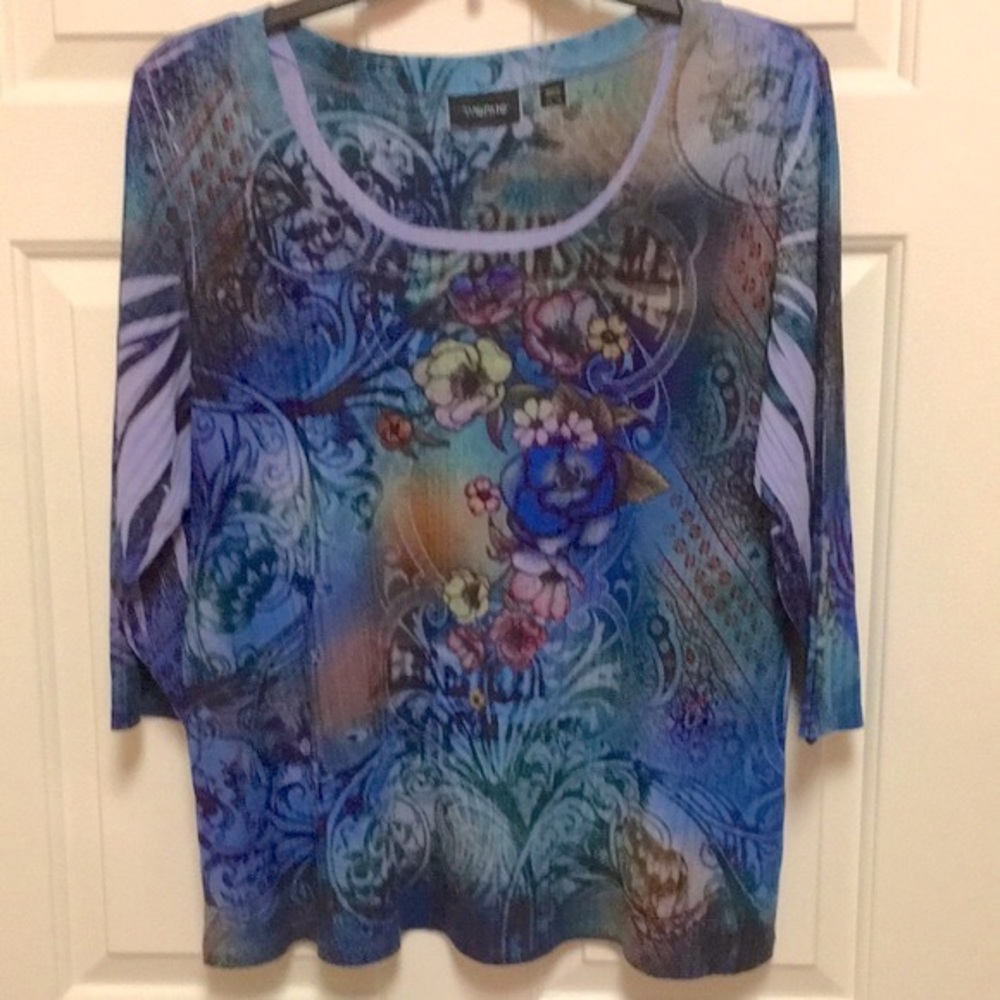 AVENUE Pullover Scoop Neck Top with 3/4 Length Sleeves Size 18 EUC - GORGEOUS!